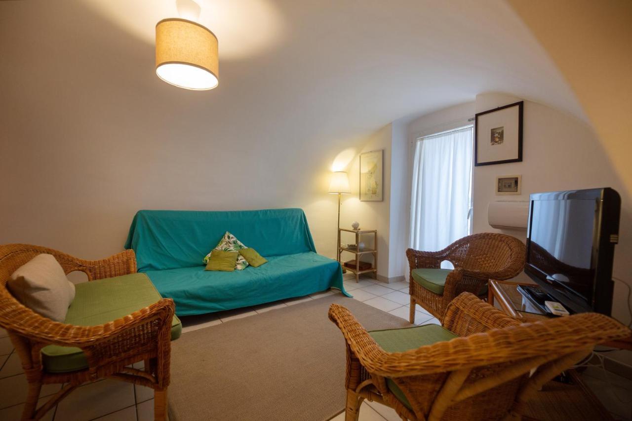 Casa Marisa Apartment โมโนโปลี ภายนอก รูปภาพ