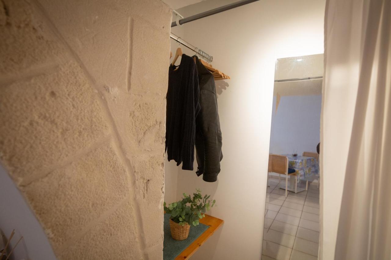 Casa Marisa Apartment โมโนโปลี ภายนอก รูปภาพ